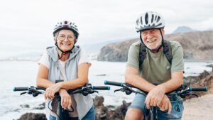 Portrait,Of,Couple,Of,Old,And,Happy,In,Love,Seniors