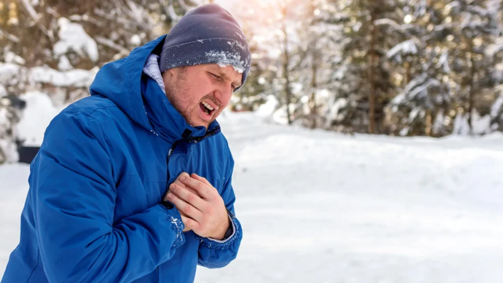 man-heart-attack-chest-pain-winter-cold