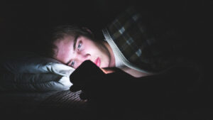 Teenager-Boy-Light-Night-Smartphone-Sleep
