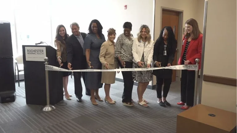new-rochester-regional-health-center-expands-menta-new-rochester-regional-health-center-expands-ment